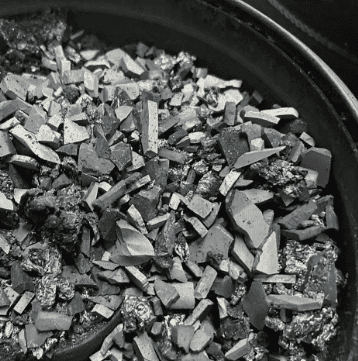 El cuello de botella invisible en el crecimiento del SiC: por qué la materia prima de SiC CVD a granel 7N está reemplazando al polvo tradicional